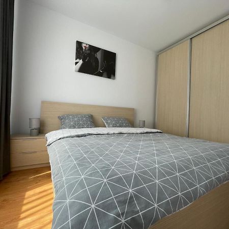 Silence Apartment 2 Oradea Buitenkant foto