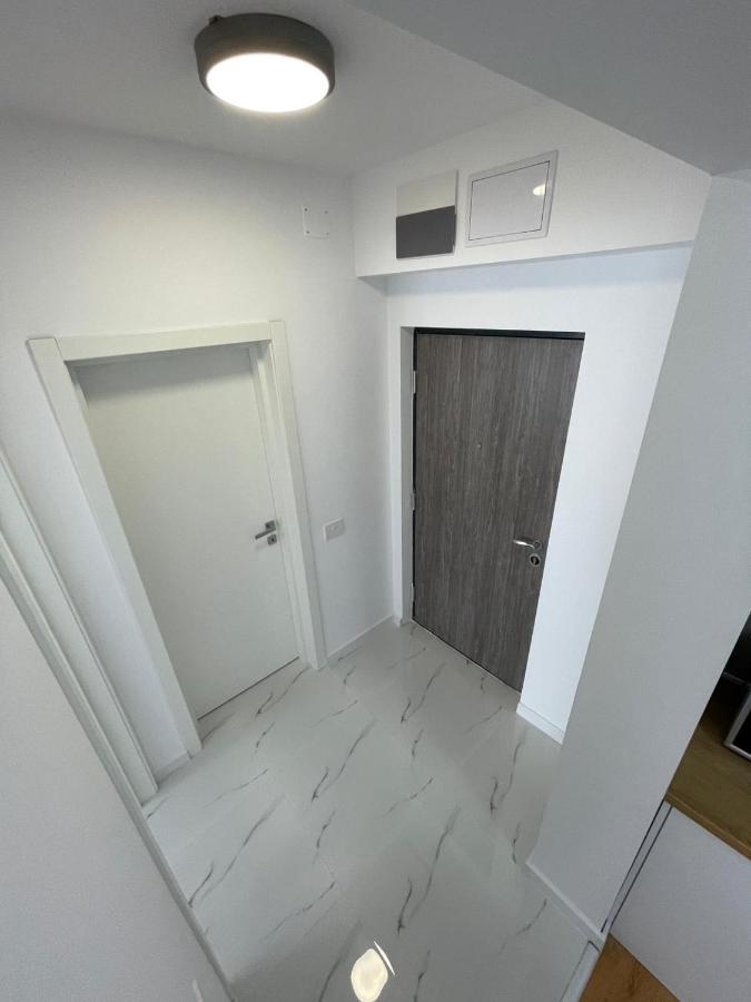 Silence Apartment 2 Oradea Buitenkant foto